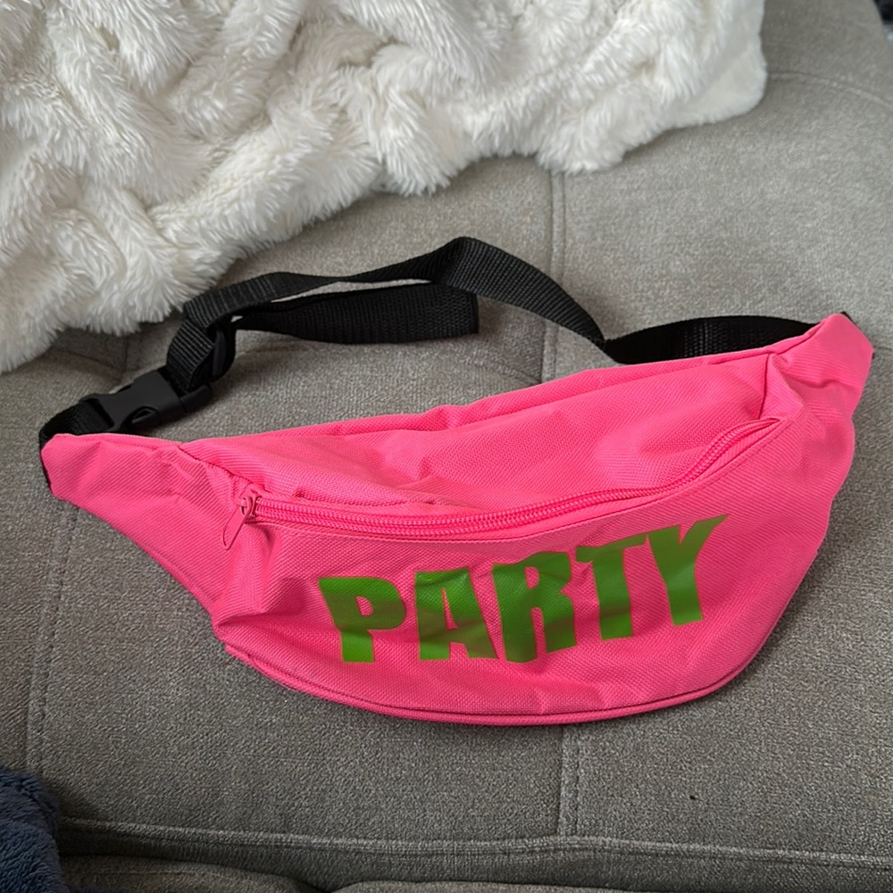 Brand new belt bag